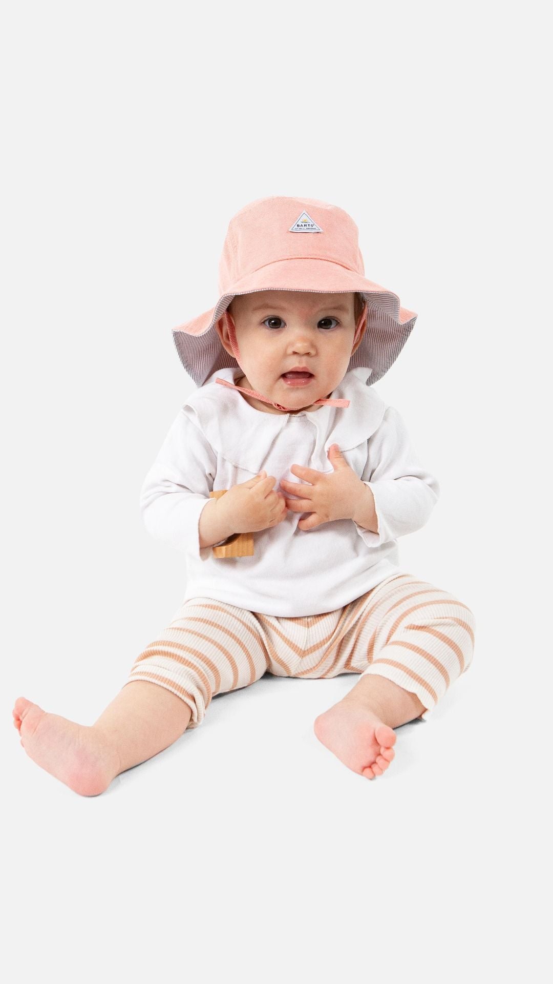 Lune Bucket Hat